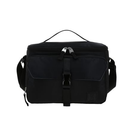 Lonchera escolar térmica 1818 by Chenson negra con amplio compartimento