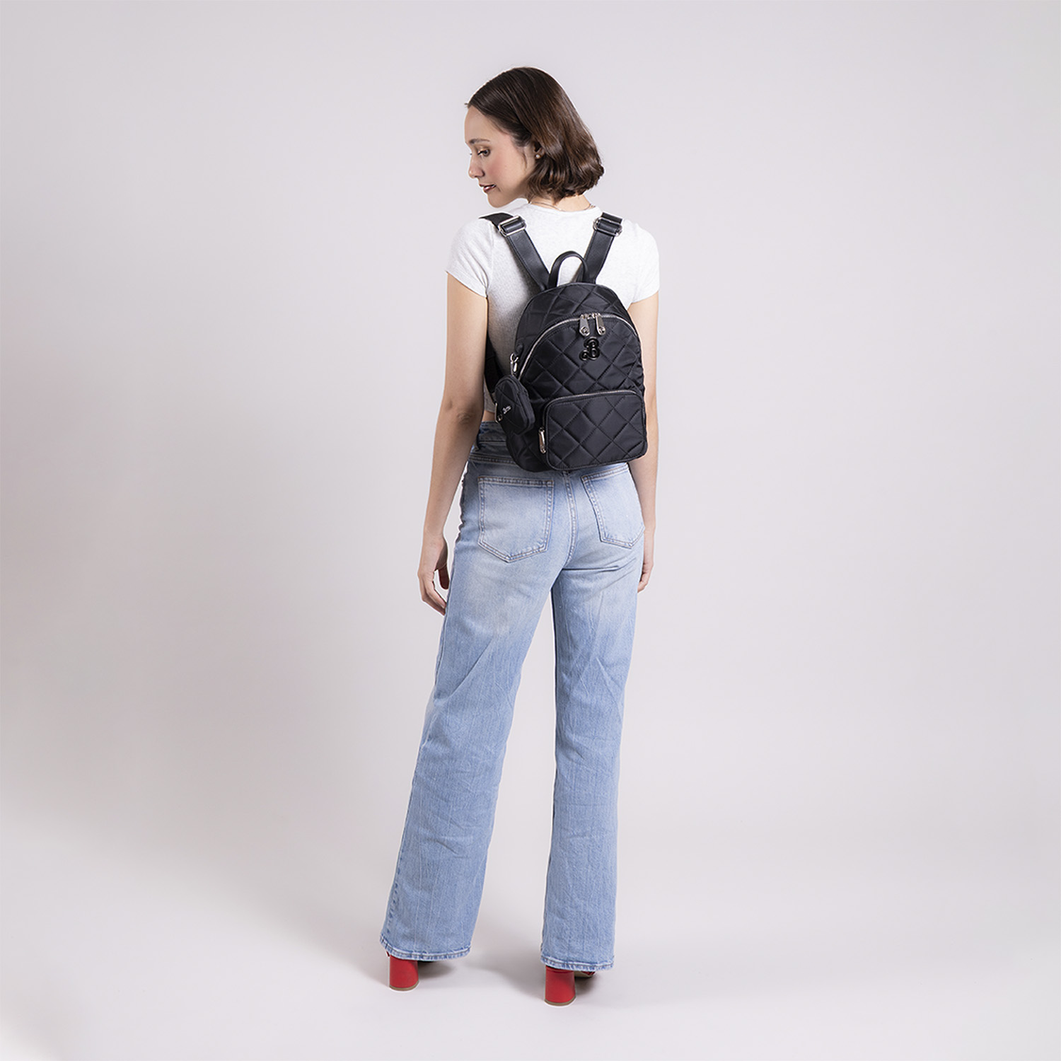 Mochila para mujer casual Barbie by Chenson negra con diseño elegante - Imagen 8